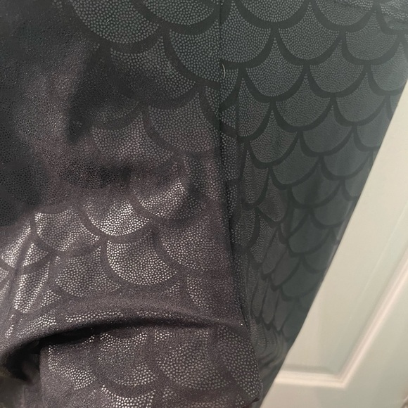 Blackmilk Midnight Mermaid Leggings - Picture 7 of 8